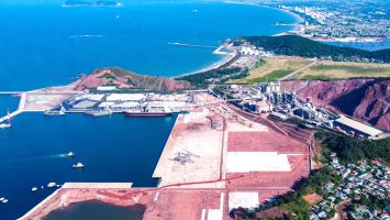 Ban Quản lý khu kinh tế Đông Nam trả lời cử tri Hoàng Văn Long, trú tại khối 2, phường Lê Lợi, thành phố Vinh về việc kêu gọi đầu tư Cảng nước sâu để thúc đẩy phát triển kinh tế của tỉnh