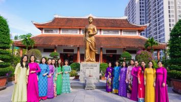 Văn phòng Đoàn đại biểu Quốc hội và HĐND tỉnh dâng hương tưởng niệm đồng chí Nguyễn Thị Minh Khai