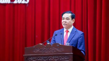 Đổi mới tư duy, kiến tạo chính quyền hành động, phục vụ Nhân dân, đưa Nghệ An vươn mình mạnh mẽ trong kỷ nguyên phát triển mới *