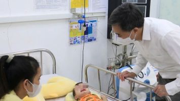 Bộ Y tế hoả tốc yêu cầu có phương án cấp cứu, cách ly khi tăng ca sởi nặng