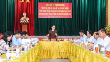 Phó Bí thư Tỉnh ủy Nghệ An Võ Thị Minh Sinh làm việc với huyện Quỳnh Lưu về sắp xếp đơn vị hành chính cấp xã