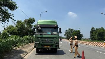 Cử tri kiến nghị tăng cường kiểm tra, xử lý vi phạm trong hoạt động vận chuyển khoáng sản trên địa bàn