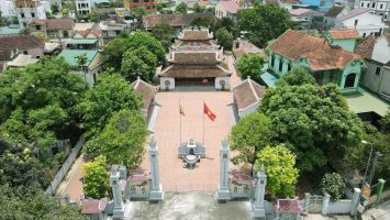 MAI HẮC ĐẾ VÀ GÁNH SƠN HÀ BÊN DÒNG SÔNG LAM