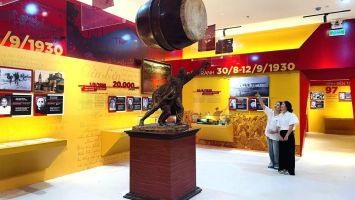 SỰ IM LẶNG CỦA ÂM BA SÔ VIẾT