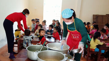 Nghiên cứu, tháo gỡ kịp thời về chính sách “cô nuôi” ở vùng đặc biệt khó khăn