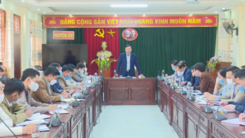 Thường trực HĐND huyện Tân Kỳ làm việc với HĐND các xã và thị trấn