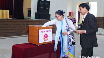 Quỳ Hợp: Công bố kết quả lấy phiếu tín nhiệm đối với chức danh do HĐND huyện bầu