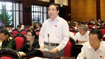 Phát biểu của đại biểu Phan Văn Quý, Đoàn ĐBQH tỉnh Nghệ An tại phiên thảo luận ở Hội trường về một số nội dung còn ý kiến khác nhau của dự thảo Luật đấu thầu (sửa đổi)