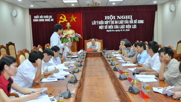 Đoàn ĐBQH Nghệ An lấy ý kiến góp ý sửa đổi, bổ sung Luật Điện lực