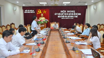 Đoàn ĐBQH Nghệ An lấy ý kiến góp ý Luật Quản lý thuế