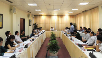 Quốc hội thảo luận ở tổ về Dự thảo sửa đổi Hiến pháp 1992