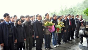 Văn phòng Đoàn đại biểu Quốc hội và HĐND tỉnh tổ chức Tết trồng cây xuân Nhâm Thìn 2012