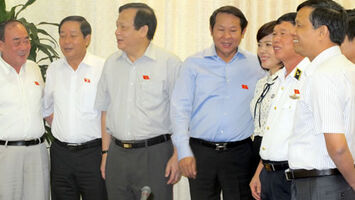 Quốc hội thảo luận tại tổ về Luật sửa đổi, bổ sung một số điều của Luật phòng cháy, chữa cháy