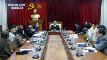 Ban Pháp chế HĐND tỉnh thảo luận chương trình công tác năm 2012