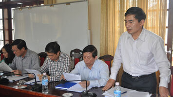 Ban Kinh tế và Ngân sách HĐND tỉnh làm việc với UBND huyện Quế Phong