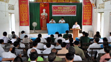 Đoàn ĐBQH Nghệ An tiếp xúc cử tri tại huyện Thanh Chương