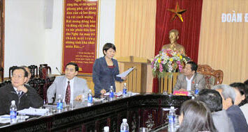 Đoàn ĐBQH tham dự Hội nghị trực tuyến chất vấn tại phiên họp thứ 6 của Ủy ban Thường vụ Quốc hội .