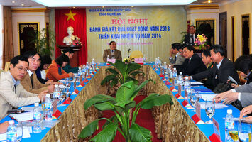 Đoàn ĐBQH tỉnh đánh giá kết quả năm 2013, triển khai nhiệm vụ năm 2014