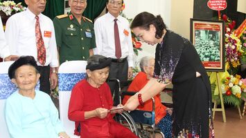 Quan tâm chế độ, chính sách đối với cá nhân, gia đình có công với cách mạng, nạn nhân chất độc da cam