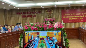 Bế mạc lớp bồi dưỡng cho đại biểu HĐND cấp tỉnh