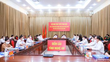 Xử lý nghiêm minh, kịp thời những hành vi tham nhũng, tiêu cực, bất kể đó là ai