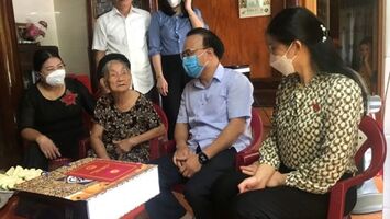 Việc chi trả chế độ khen thưởng về thành tích tham gia kháng chiến