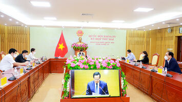 Đại biểu Quốc hội đoàn Nghệ An đề nghị quan tâm giải quyết chế độ BHXH, BHTN cho người lao động