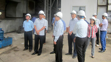 Công ty Mía đường Sông Con cần khắc phục kiến nghị của cử tri Tân Kỳ về sự cố ô nhiễm khói, bụi, mùi trong vụ ép tới.