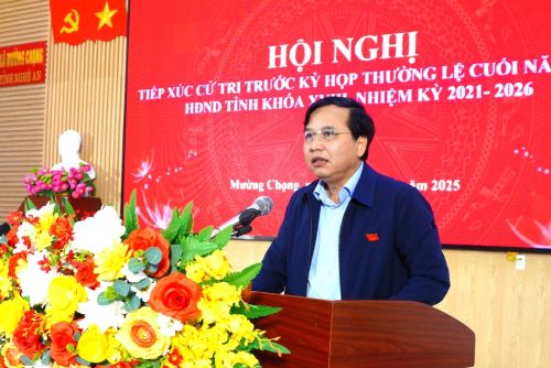 Đồng chí Nguyễn Như Khôi - Phó Chủ tịch HĐND tỉnh tiếp xúc cử tri tại xã Mường Chọng