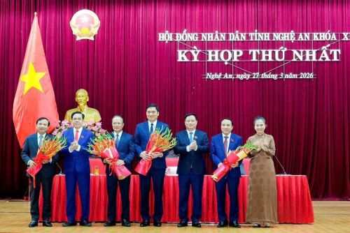 Nghệ An bầu các chức danh lãnh đạo chủ chốt HĐND và UBND tỉnh nhiệm kỳ mới