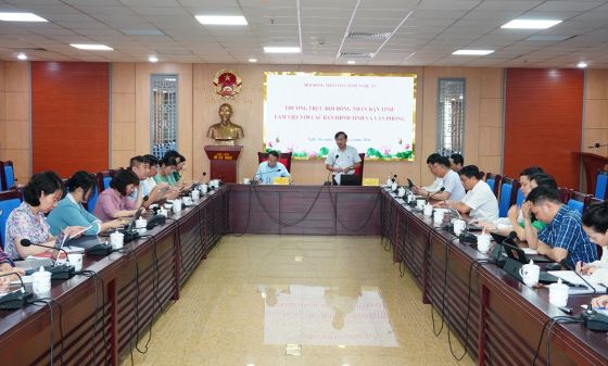 Thường trực HĐND tỉnh làm việc với các Ban HĐND và Văn phòng Đoàn ĐBQH và HĐND tỉnh