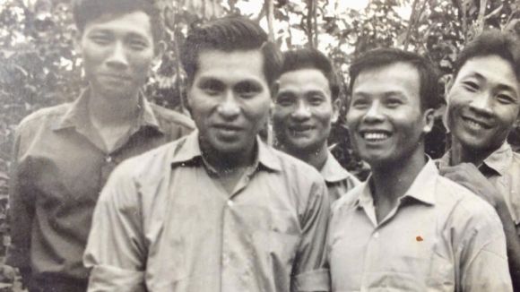 Gắn bó và phụng sự nền giáo dục cách mạng