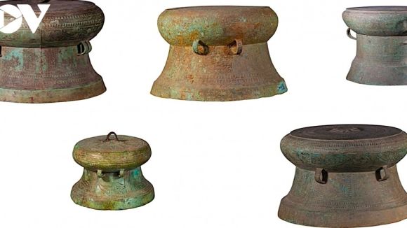 CÁI RỖNG VÀ TIẾNG VỌNG: TỪ BỘ SƯU TẬP TRỐNG ĐỒNG LÀNG VẠC