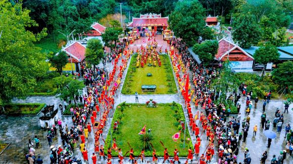 HÀO KHÍ CHÂU HOAN - BỨC TƯỢNG ĐÀI BẤT DIỆT TRONG LÒNG DÂN