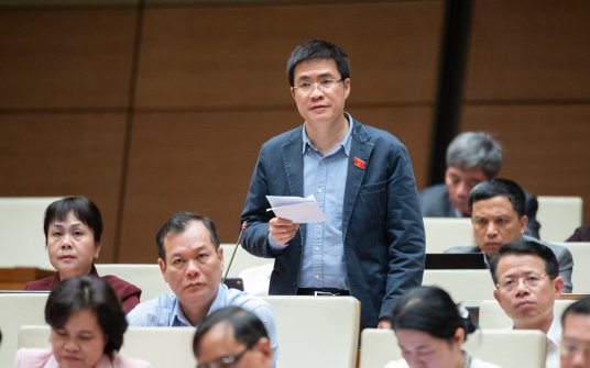 Đại biểu Hoàng Minh Hiếu - Đoàn ĐBQH tỉnh Nghệ An: Cần khuyến khích hoạt động lưu trữ tư