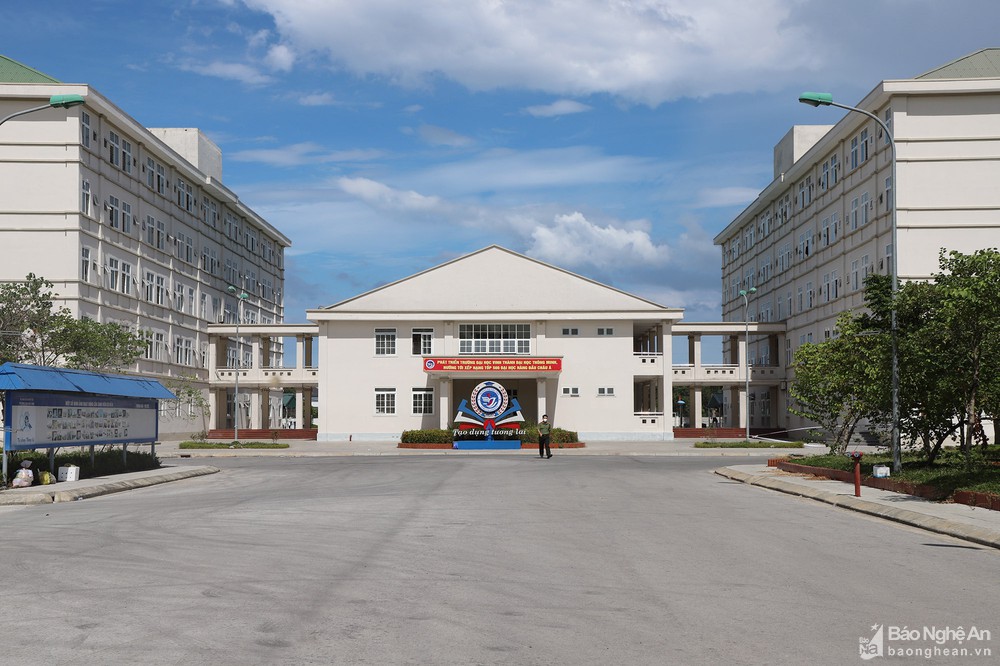bna_82257047_1582021.jpg