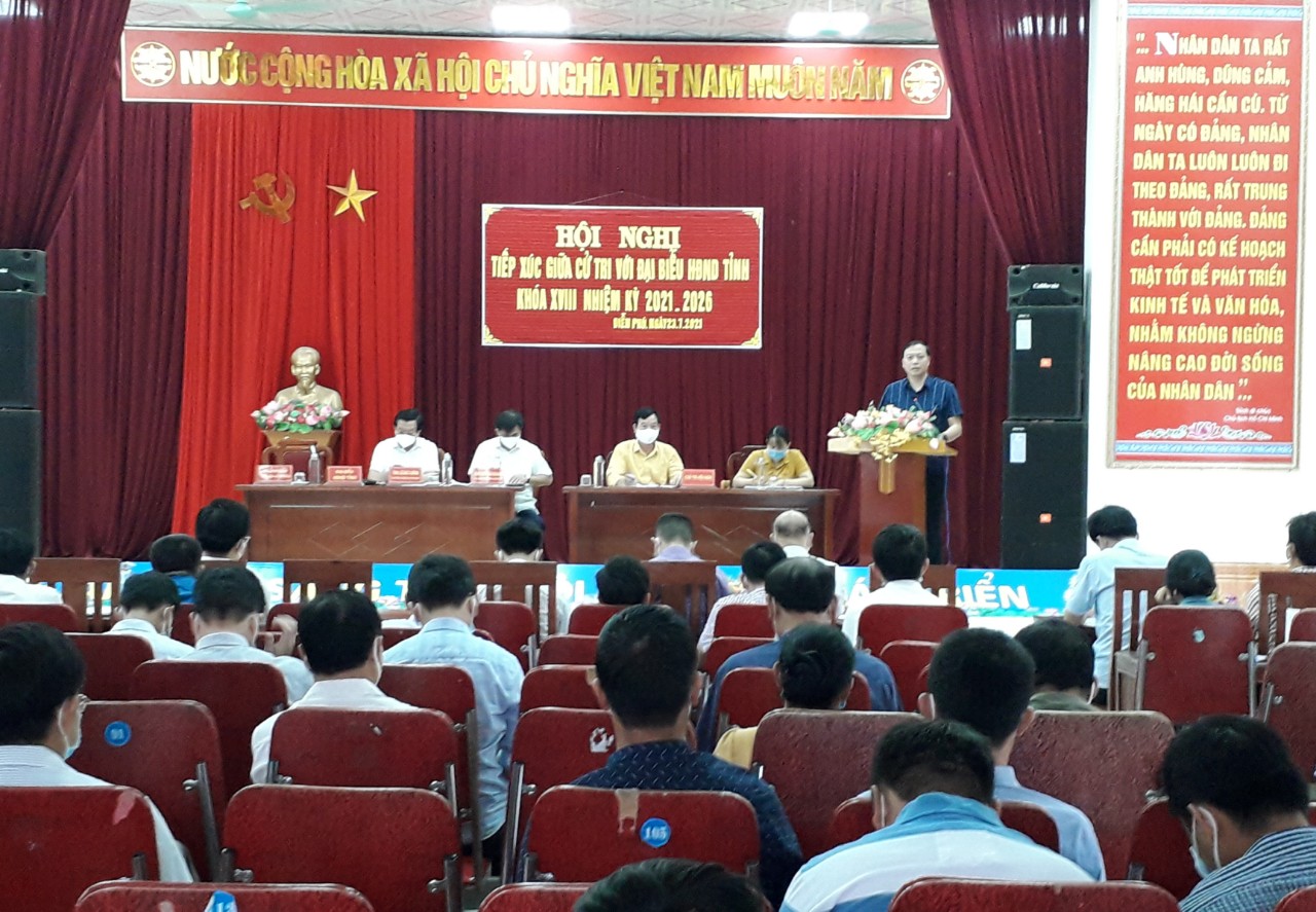 Đại biểu Hội đồng nhân dân tỉnh khóa XVIII tiếp xúc cử tri trước kỳ họp thứ 2 tại xã Diễn Phú, huyện Diễn Châu